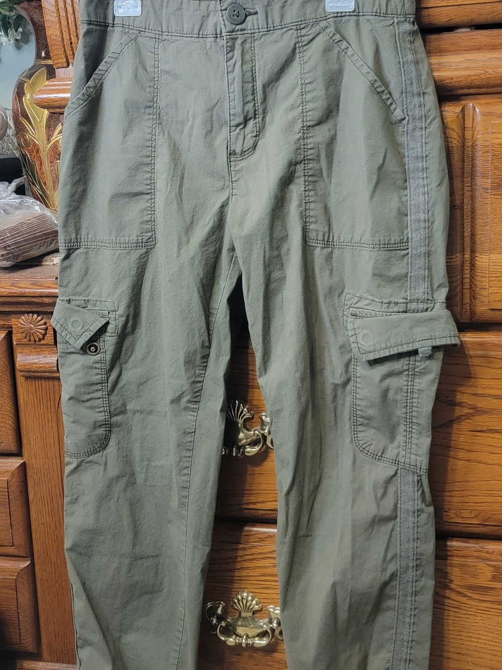 Social Standard By Sanctuary Women's Olive Green Cargo Pants Size Small